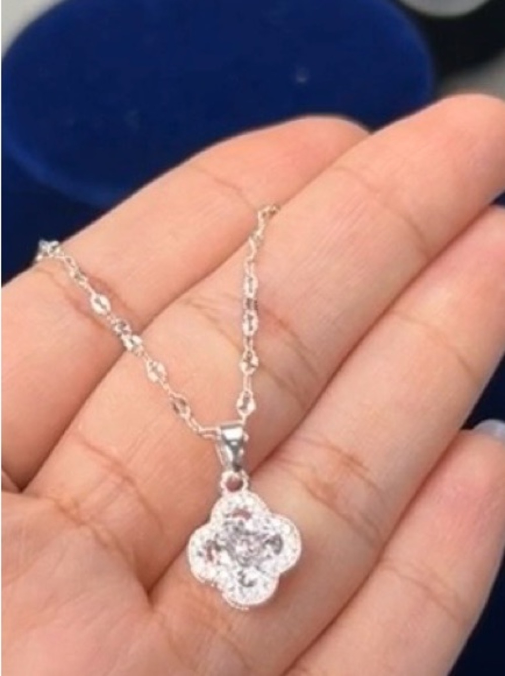 ✨ 925 Sterling Silver Clover Pendant Necklace – 18” ✨